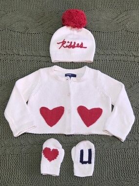 Baby Gap Valentines Outfit Heart Sweater Cardigan White Mittens Kisses Hat